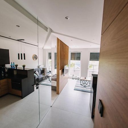 Hypnotize Apartment 코닌 외부 사진